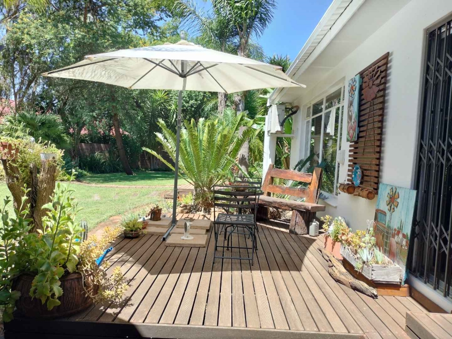 4 Bedroom Property for Sale in Langenhovenpark Free State